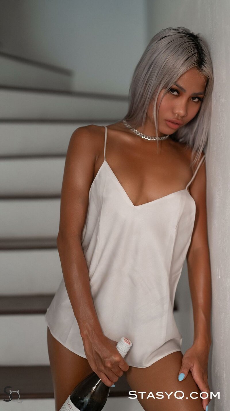 Орнела, 22 года, 5 размер груди